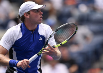 Hubert Hurkacz vs Flavio Cobolli: Head-to-Head and Match Prediction