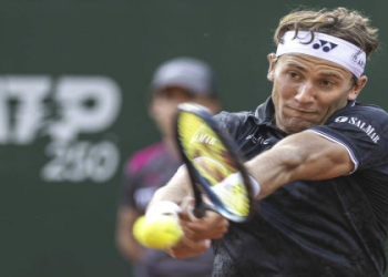 Sebastian Baez vs Brandon Nakashima: Head-to-Head & Stats