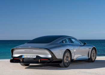 Why Joe Rogan Loves the Ford GT: Exploring His Passion for Performance Cars