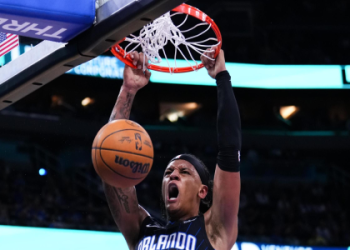 Nakashima vs Bolt: Expert Prediction for Round of 16 at Hall of Fame Open