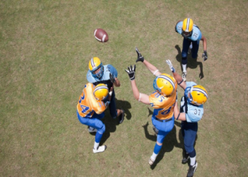 What is Edge Position in Football? Understanding the Role of an Edge Rusher