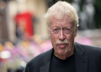 Billy Beane Net Worth:  A Look at the Baseball Gurus Fortune.