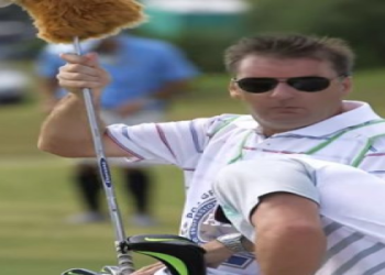 How Much Do PGA Caddies Make Base Salary and Winning Share