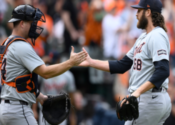 Cincinnati Reds Arizona Diamondbacks Head to Head Stats Who Has the Edge This Season