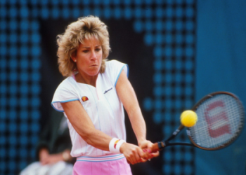 Remember Anna Kournikova vs Maria Sharapova?  A Look Back at Tenniss Biggest Rivalry of the Era!