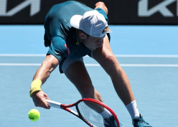 daria medvedevas instagram: Follow her behind the scenes life as a tennis player.