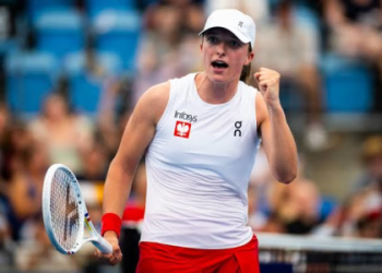 Swiatek vs Muchova: Head-to-Head, Predictions simple words