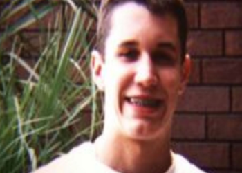 Does Randy Orton Have Front Teeth? The Answer Might Surprise You!