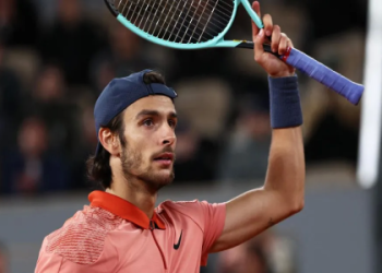 Matteo Arnaldi vs Frances Tiafoe,player perfomance,final score.