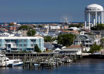 How did Marina Marenko become successful? Learn about her career path and key accomplishments today.