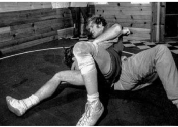 How can I get the Jey Uso haircut? A simple guide to achieving his cool wrestling look easily.