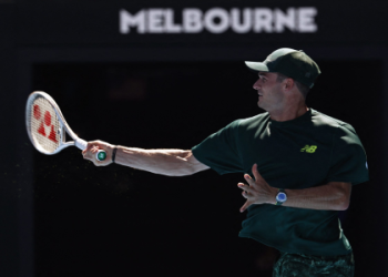 Alexander Zverev vs Lorenzo Musetti Prediction: Who Has the Edge in This Upcoming Tennis Clash?