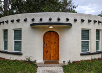 Is Reggie Jacksons childhood home still there? Find out its history and status.