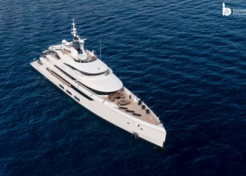 What is the triumph yacht all about? Discover the key features of this amazing triumph yacht.