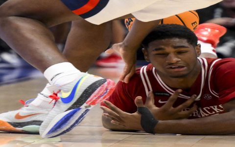 Is a key player on the Arkansas injury report again? Discover the latest news on injured players fast.