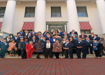 How much money is involved in the kendrick green contract? Lets look at his salary and bonus figures.