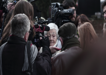 Ben chapman jackie robinson picture explained: Learn about their controversial interaction captured on camera.