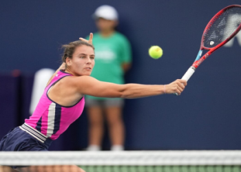 Emma Navarro Prediction: Could she crack the WTA Top 20 soon? Experts discuss her potential.
