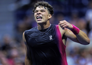 Exactly how old is Ben Shelton? We reveal the rising tennis stars current age very simply.