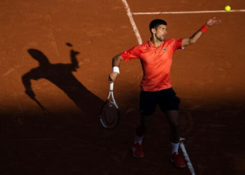 Who will win Carlos Alcaraz vs Sinner? Read expert predictions for their next encounter.