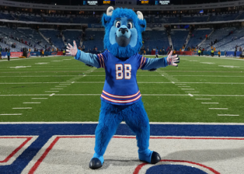 How to use a fantasy team name generator football? Find awesome unique names fast for your league.